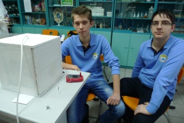 Două medalii de aur şi una de bronz pentru elevii Liceului Internaţional de Informatică din Constanţa